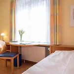 Hotell Spectrum Kirche Exerzitien-und Bildungshaus Auf Mariahilf Passau