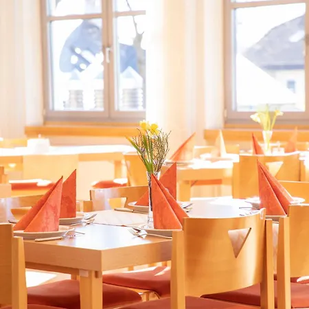 Spectrum Kirche Exerzitien-und Bildungshaus Auf Mariahilf *