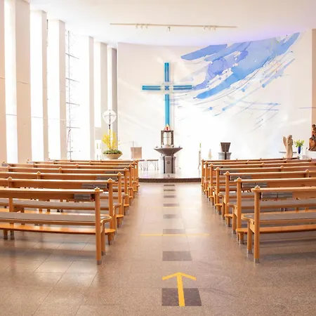 Hotell Spectrum Kirche Exerzitien-und Bildungshaus Auf Mariahilf *