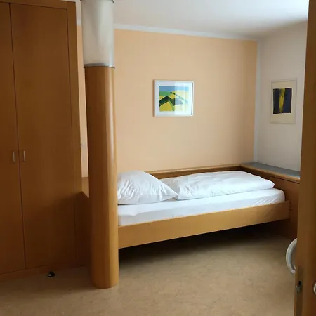 Spectrum Kirche Exerzitien-und Bildungshaus Auf Mariahilf Готель