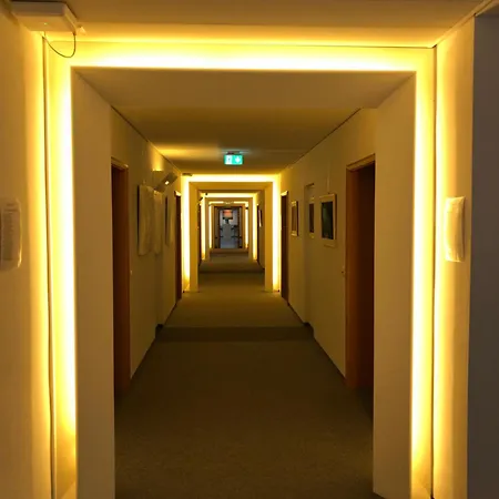 Spectrum Kirche Exerzitien-und Bildungshaus Auf Mariahilf باساو