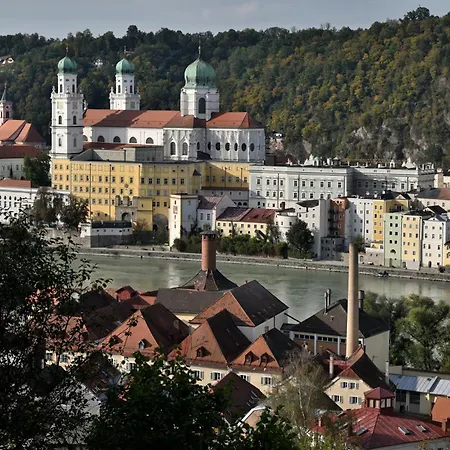 Spectrum Kirche Exerzitien-und Bildungshaus Auf Mariahilf *