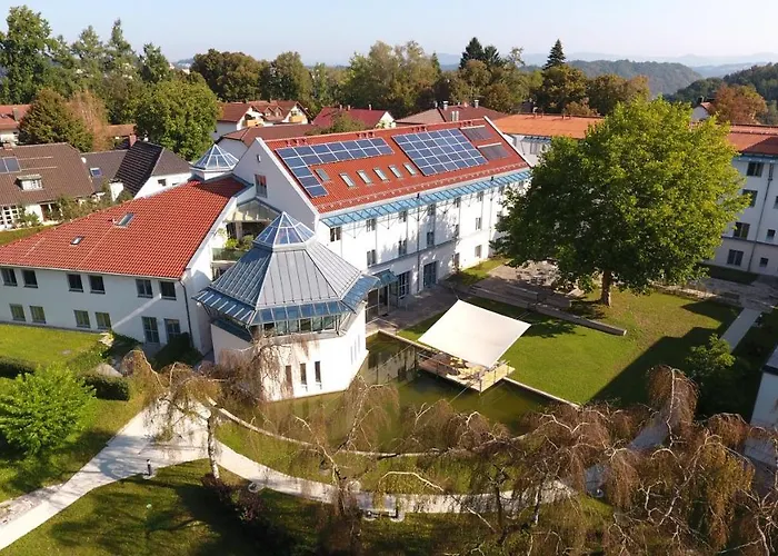 Spectrum Kirche Exerzitien-und Bildungshaus Auf Mariahilf * Passau