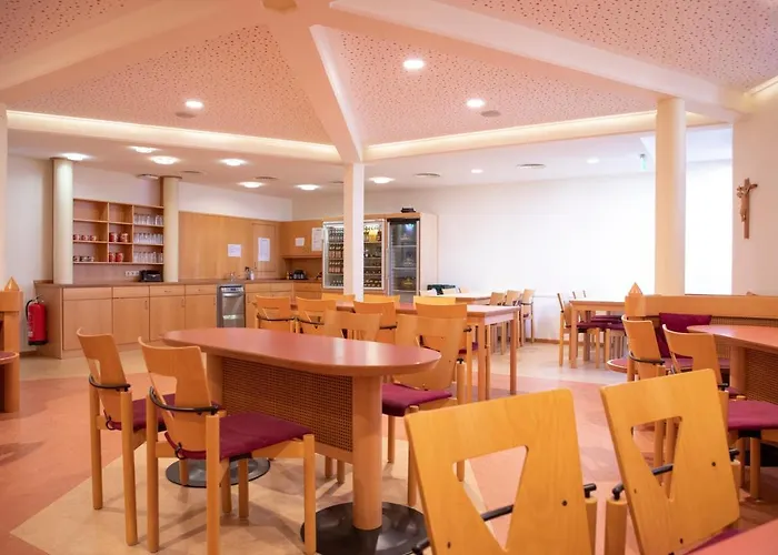 Spectrum Kirche Exerzitien-und Bildungshaus Auf Mariahilf *