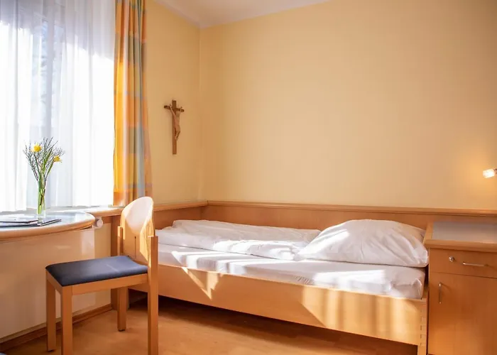 Spectrum Kirche Exerzitien-und Bildungshaus Auf Mariahilf