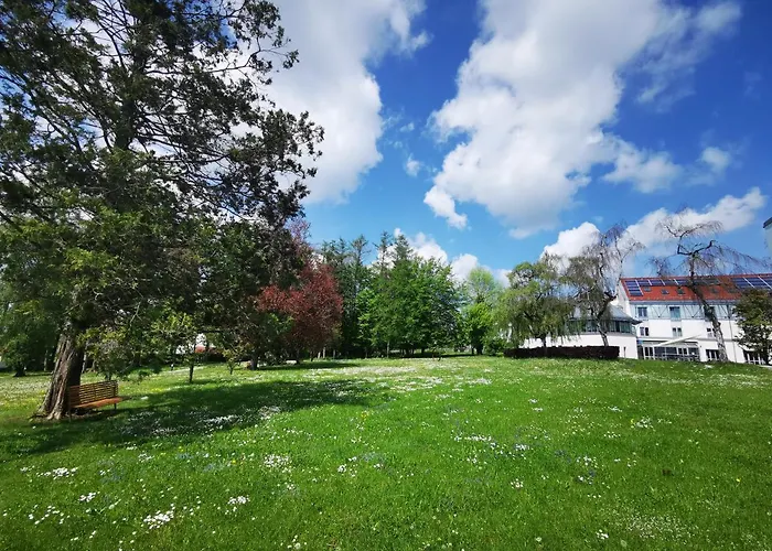 Spectrum Kirche Exerzitien-und Bildungshaus Auf Mariahilf Hotell