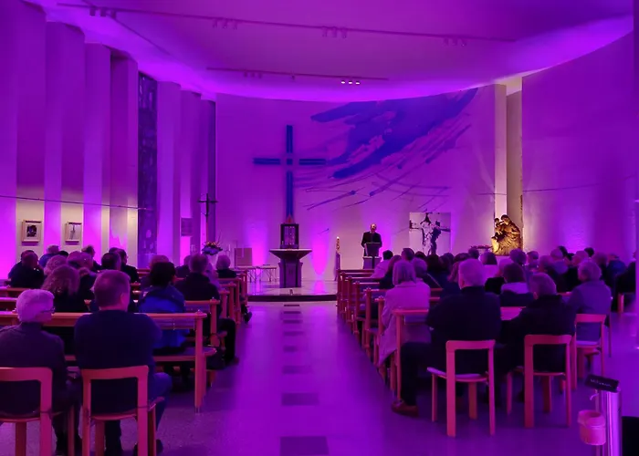 Hotell Spectrum Kirche Exerzitien-und Bildungshaus Auf Mariahilf *