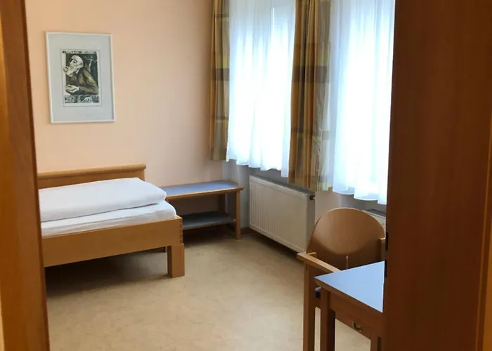 酒店 Spectrum Kirche Exerzitien-und Bildungshaus Auf Mariahilf 帕绍