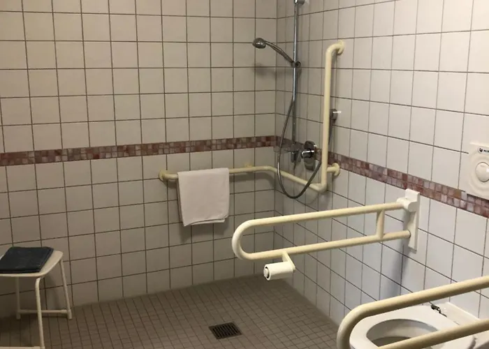 Hotell Spectrum Kirche Exerzitien-und Bildungshaus Auf Mariahilf